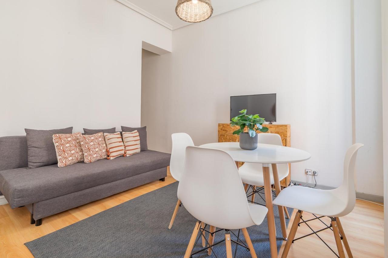 Apartamentos Fucar Мадрид Екстериор снимка