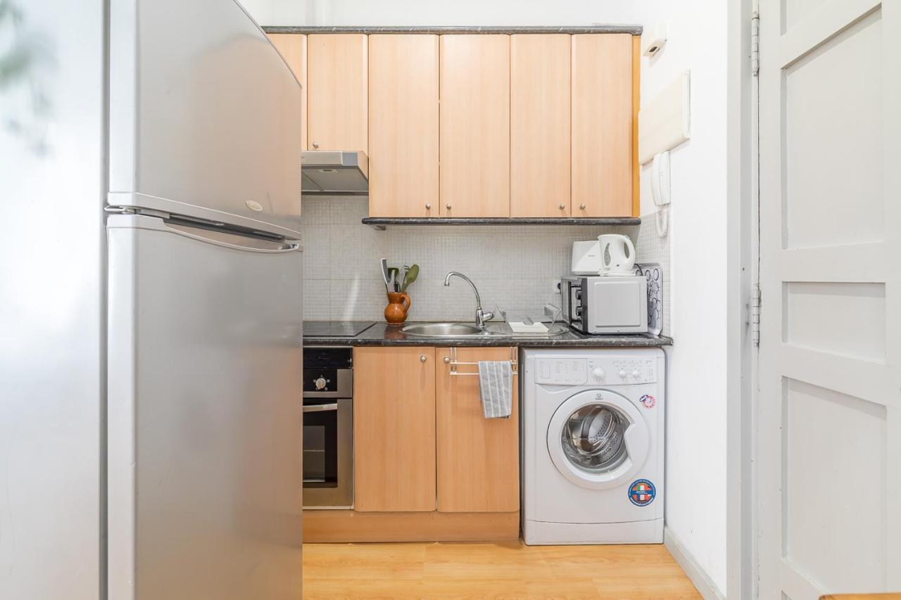 Apartamentos Fucar Мадрид Екстериор снимка