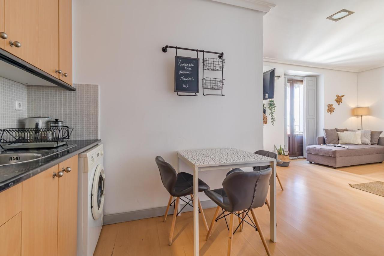 Apartamentos Fucar Мадрид Екстериор снимка